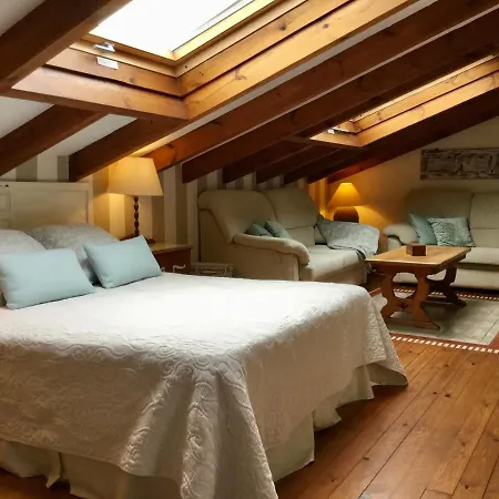 La Llosa De מלון