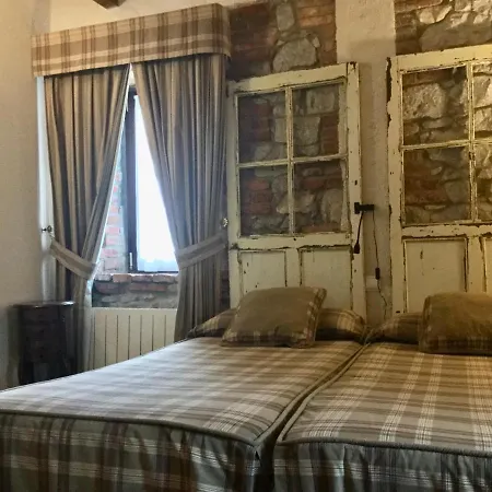 La Llosa De Hotel